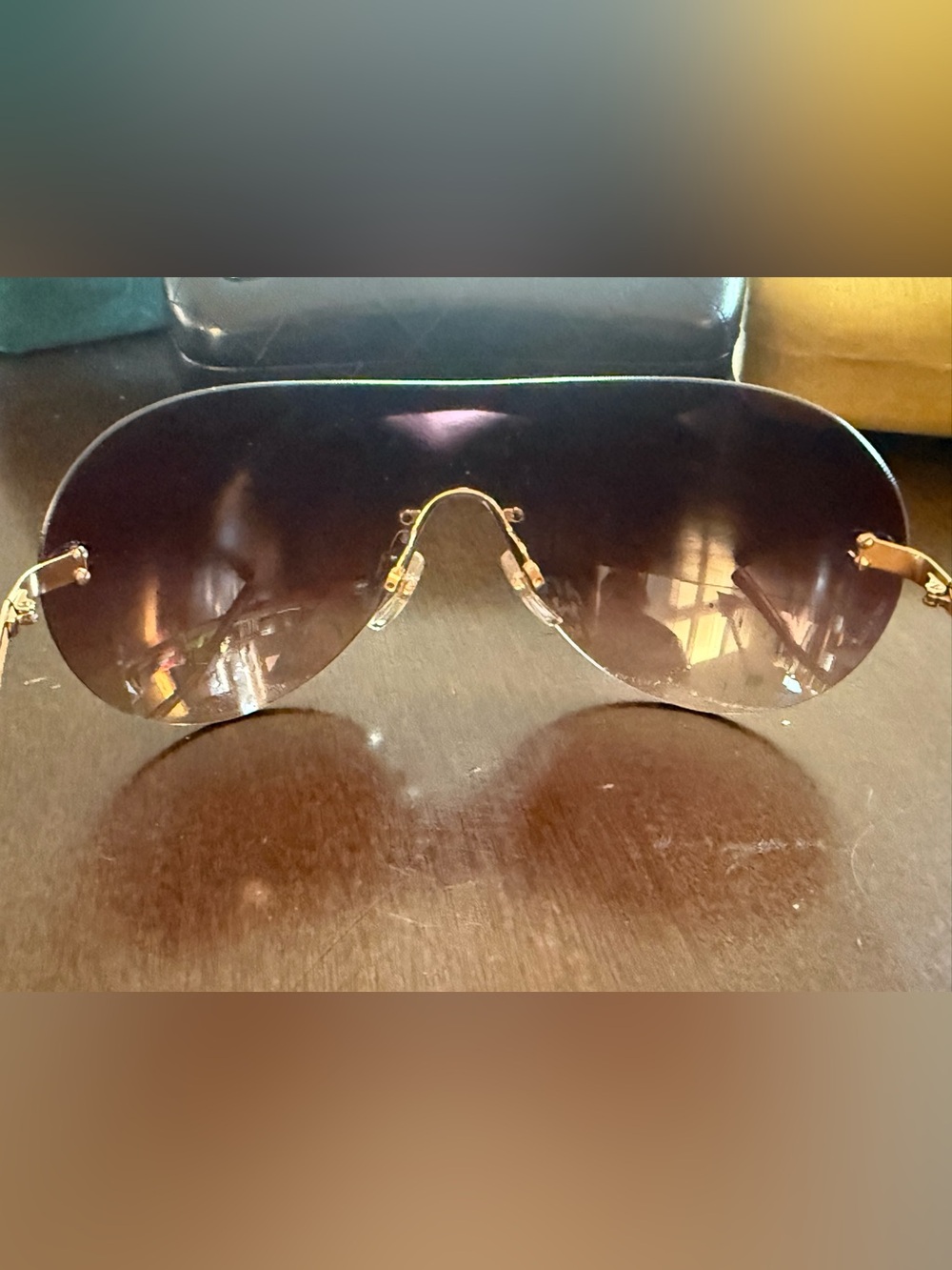 CHANEL Oversized Rimless Sunglasses in Gradient Purple with Gold CC Accents - Picture 11 of 14